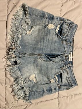 Studio Blue Light Wash Denim Shorts - Size 26